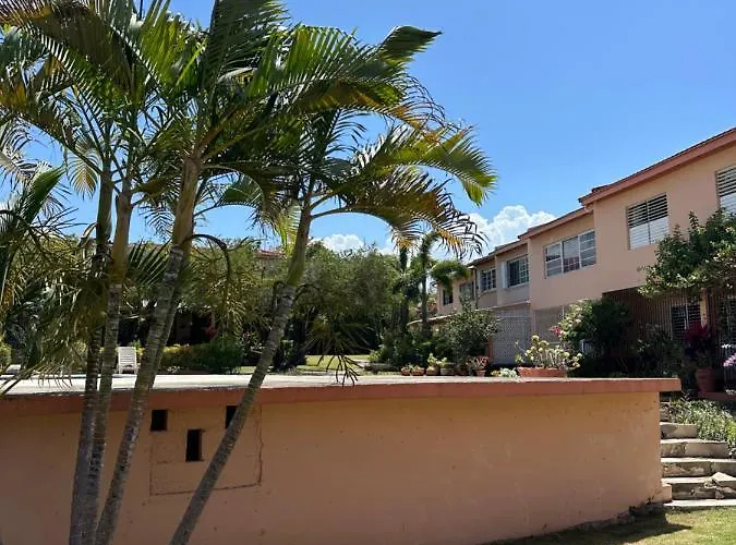 Sleeps2 - Private Pool - King Bed - Aircon Apartment Montego Bay